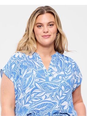 Old Navy Blue and White Floral Popover Blouse